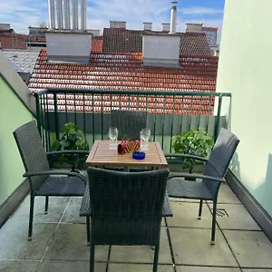 dachterrasse-fr-4-personen-apartment.vienna-besthotels.com/